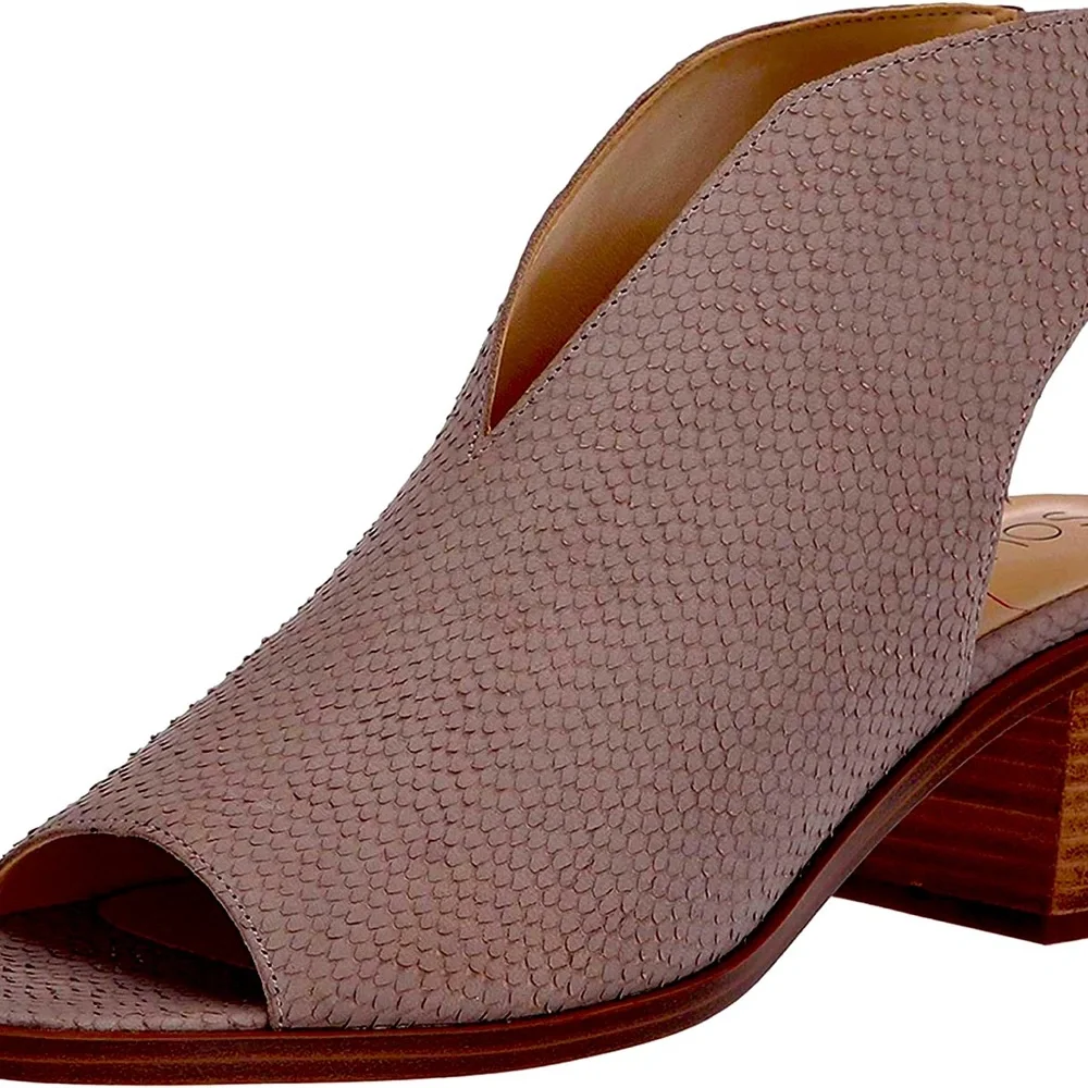 Sole Society Chunky Heeled Sandal - Picture 2 of 8